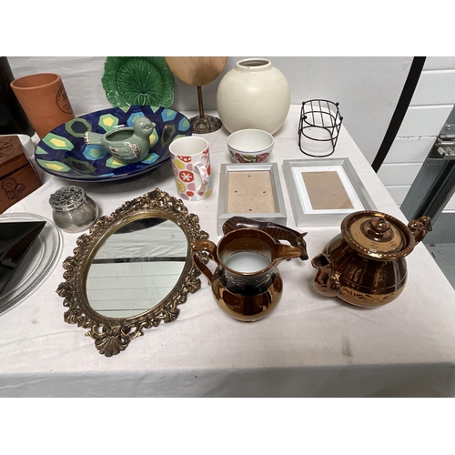 53 - 2 BOXES OF CHINA TO INCLUDE PLATES, CUPS SAUCERS, LUSTRE WARE ETC