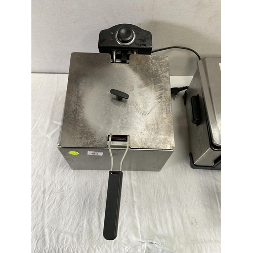 81 - 2 STAINLESS STEEL DEEP FAT FRYER - UPDATE TO LOT - 1 FAILED TEST