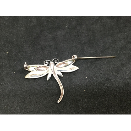 142 - VINTAGE SILVER DRAGON FLY BROOCH AND OTHER JEWELLERY