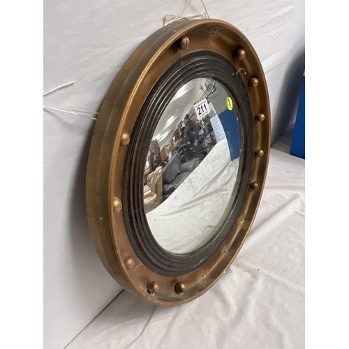 211 - ROUND CONVEX GILT FRAMED MIRROR A/F DIA 20