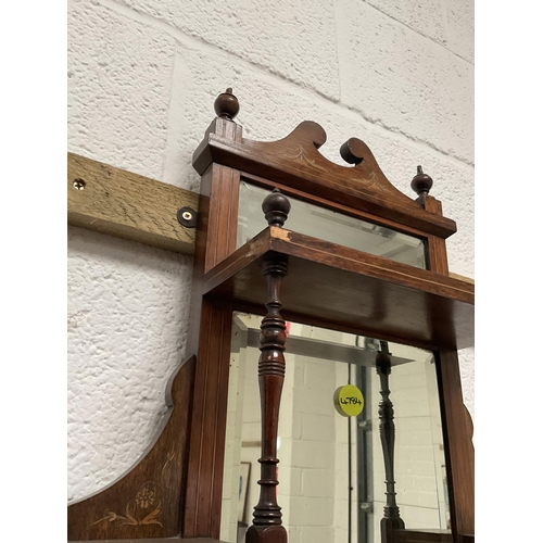 231 - EDWARDIAN MAHOGANY INLAID MIRROR BACKED WALL SHELF WITH 2 SHELVES SUPPORTED ON TURNED SUPPORTS AND F... 