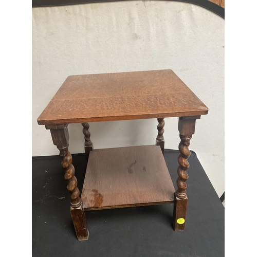 245 - REPRODUCTION ITALIAN STYLE WINE TABLE H33