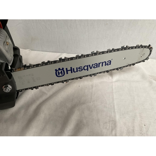 252 - NEW HUSQAVARNA 135 MARK 2 PETROL CHAINSAW COMPLETE WITH INSTRUCTIONS