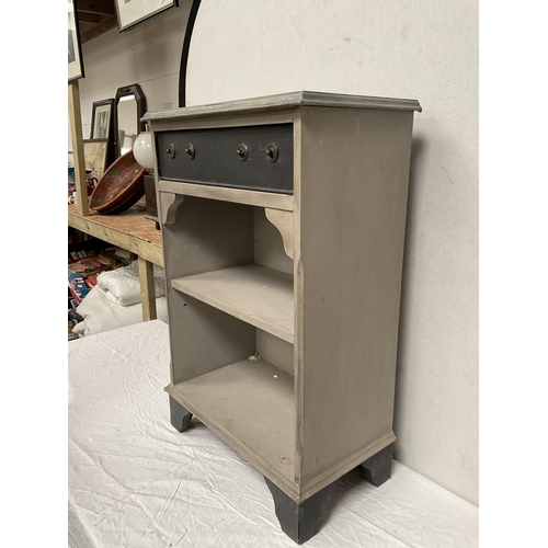 256 - GREY PAINTED BOOKCASE WITH DRAWER (HANDLES MISSING) H30