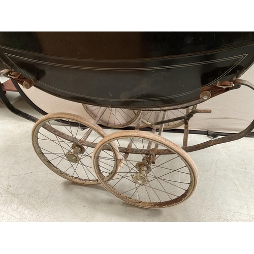 266 - VINTAGE CHILDS PRAM WITH SPRUNG CHASSIS A/F