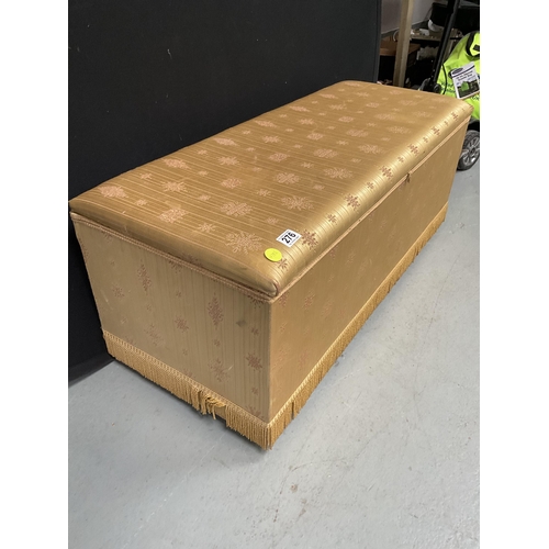 276 - GOLD UPHOLSTERED BLANKET BOX H16