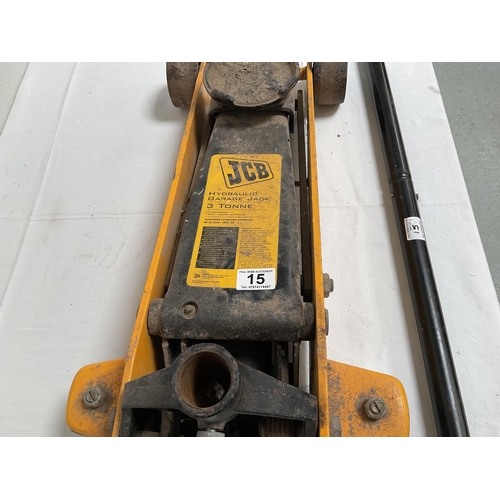 15 - JCB HYDRAULIC 3 TONNE GARAGE JACK