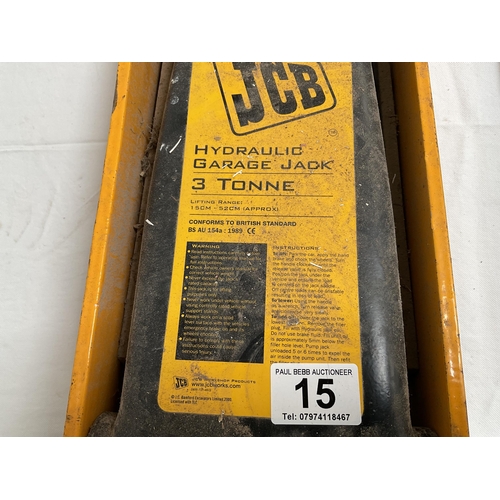 15 - JCB HYDRAULIC 3 TONNE GARAGE JACK