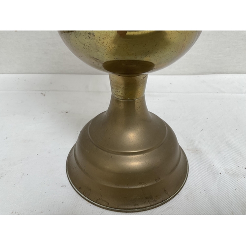 36 - BRASS OIL LAMP COMPLETE WITH CHIMNEY AND SHADE - H 20