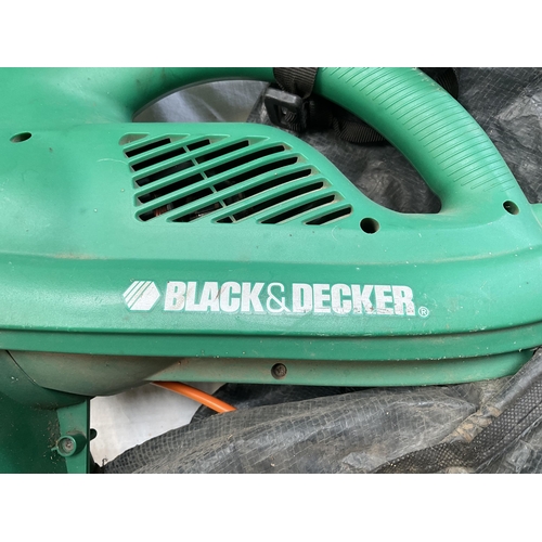 43 - BLACK & DECKER LEAF BLOWER COMPLETE WITH ATTATCHMENTS