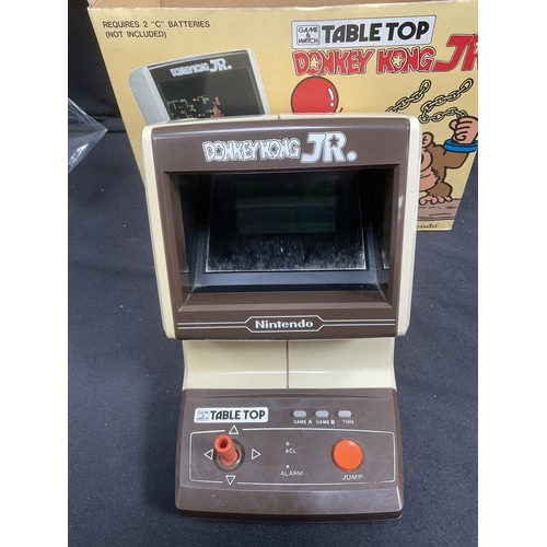 188 - VINTAGE BOXED NINTENDO DONKEY KONG JUNIOR TABLE TOP GAME IN ORIGINAL BOX EXCELLENT CONDITION