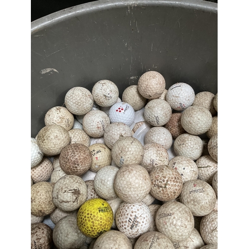 441 - DUSTBIN OF GOLF BALLS