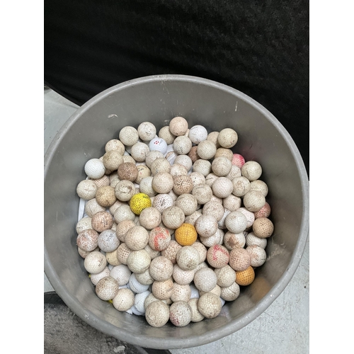 441 - DUSTBIN OF GOLF BALLS