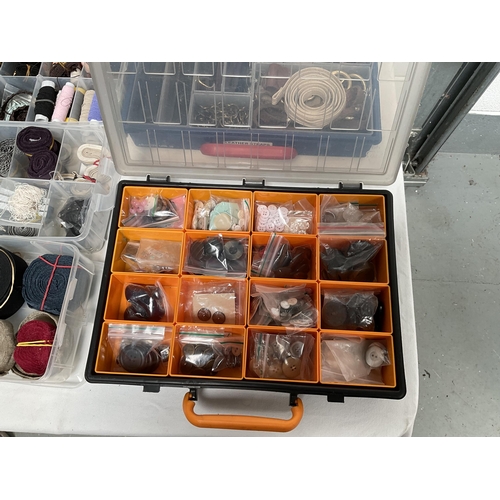 41 - BOX OF PLASTIC ORGANISER TRAYS AND CRAFTING CONTENTS