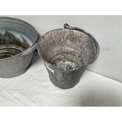 46 - VINTAGE GALVANISED BATH AND BUCKETS