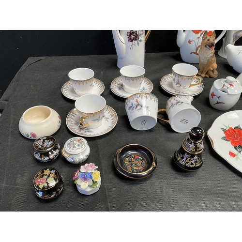 64 - BOX OF CHINA TO INCLUDE TEA SET, FIGURES ETC