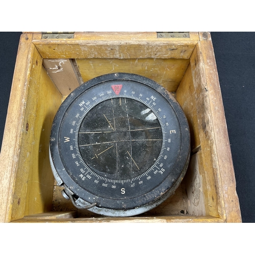 132 - WWII RAF AIR MINISTRY AIRCRAFT COMPASS IN BOX