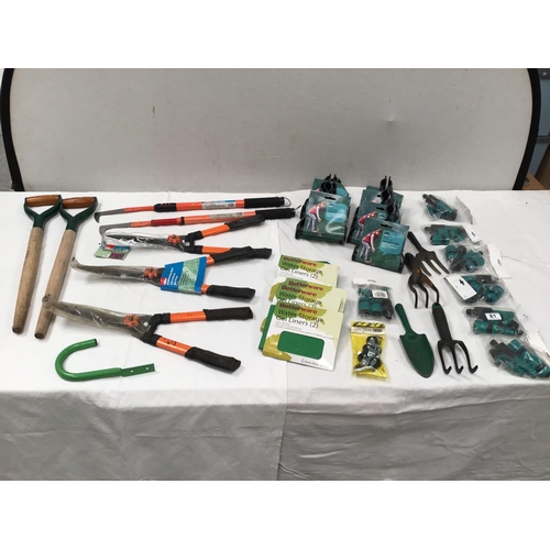 81 - CRATE OF GARDENING ITEMS TO INCLUDE SHEARS, PATIO KNIVES ETC