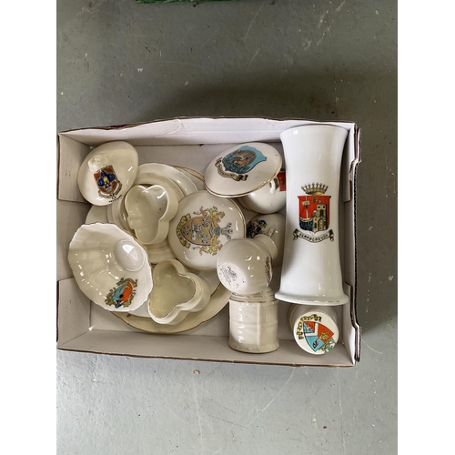 15 - LARGE COLLECTION OF COMMERATIVE CHINA TO INCLUDE GOSS & ARCADIA