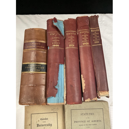 19 - QTY OF CANADIAN RELATED VINTAGE BOOKS