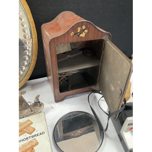 25 - BOX OF ODDS TO INCLUDE EDWARDIAN WALL MIRROR, RETRO COAT HOOKS, DESK LAMP ETC