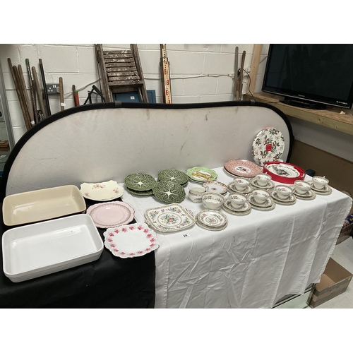 29 - BOX OF CHINA TO INCLUDE PART BONE CHINA TEA SET, PORTMERION 2 TIER CAKE STAND IN ORIGINAL BOX, PORTG... 