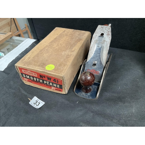 33 - WODEN NO 4.5 SMOOTHING PLANE IN ORIGINAL BOX