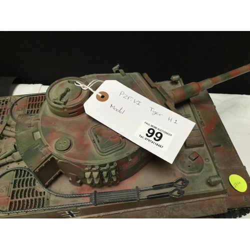 99 - PZR.VI TIGER MODEL TANK - BATTERY OPERATED H7