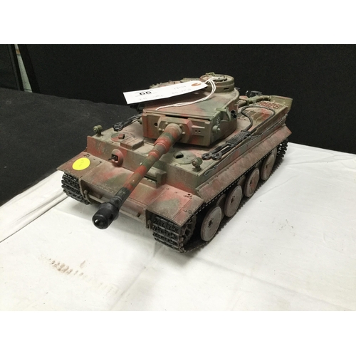 99 - PZR.VI TIGER MODEL TANK - BATTERY OPERATED H7