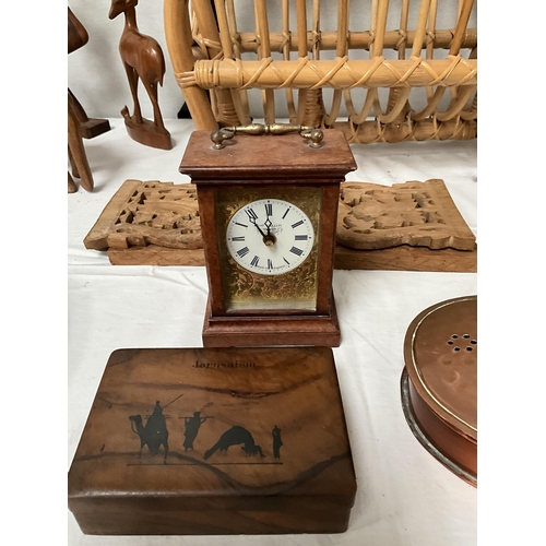 123 - PICNIC HAMPER CONTAINING WOODEN ITEMS AND A CANE MAGAZINE RACK