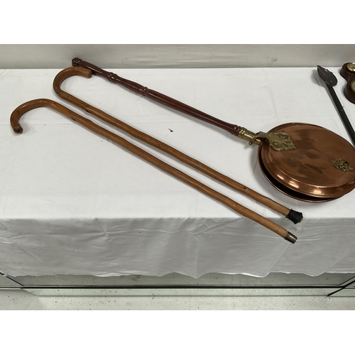 257 - BOX OF COPPER WARE TO INCLUDE WARMING PAN, KETTLES JARDINERES ETC