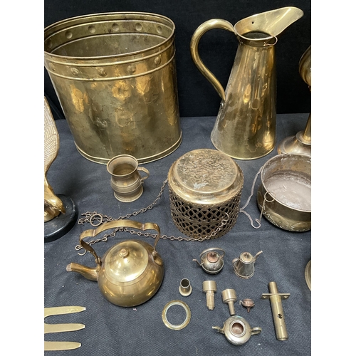 258 - 2 BOXES OF BRASSWARE TO INCLUDE EAGLE, JUG, CANDLESTICKS ETC