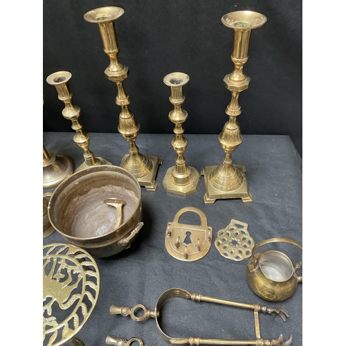 258 - 2 BOXES OF BRASSWARE TO INCLUDE EAGLE, JUG, CANDLESTICKS ETC