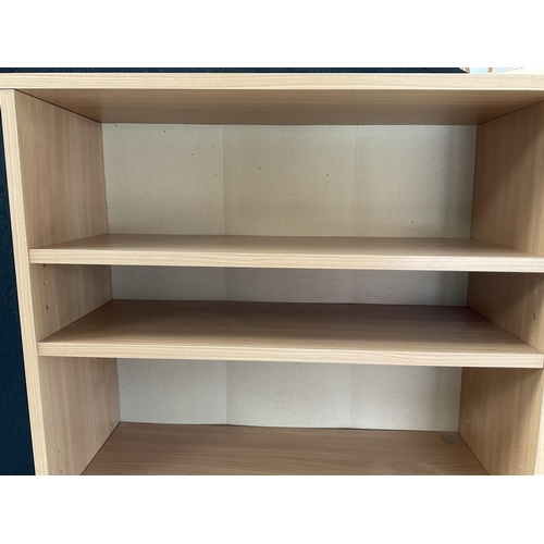 290 - BEECH OPEN BOOKCASE WITH ADJUSTABLE SHELVES H72