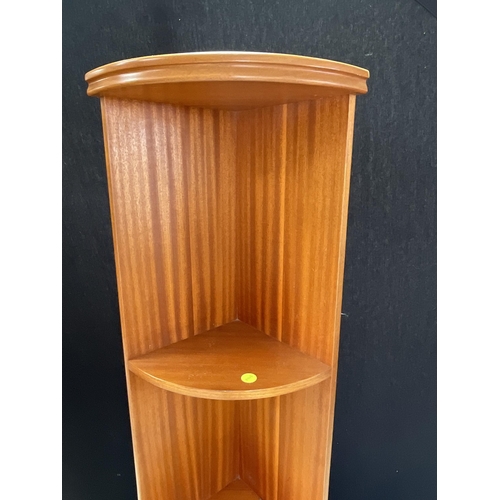 291 - RETRO TEAK OPEN CORNER SHELVES (POSSIBLEY G PLAN - NOT BADGED) H67