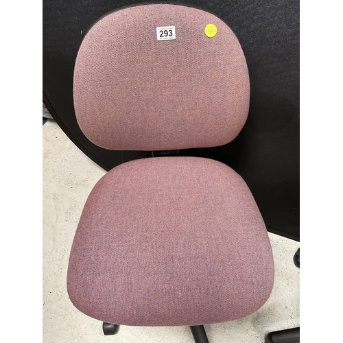 293 - 2 OFFICE SWIVEL CHAIRS