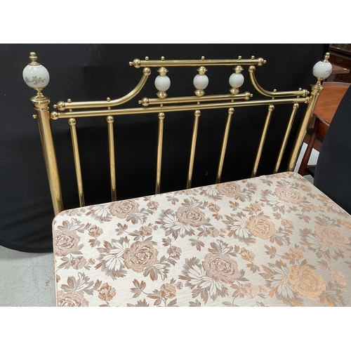 295 - REPRODUCTION BRASS 4FT 6 DOUBLE BED COMPLETE WITH BASE (NO MATTRESS) W54