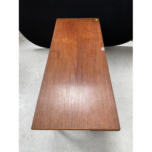 300 - VINTAGE TEAK ELEVATOR TABLE EXT H 28