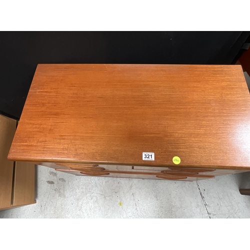 321 - RETRO TEAK 2 OVER 2 BEDROOM CHEST BADGED MEREDEW H296