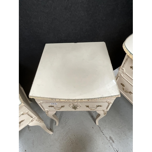 322 - CREAM WITH GILT DECORATION ITALIAN STYLE 4 PEICE BEDROOM SUITE TO INCLUDE TRIPLE MIRROR DRESSING TAB... 