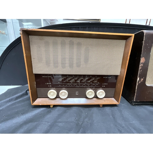 324 - FERRANTI VINTAGE RADIO AND A PHILCO VINTAGE RADIO