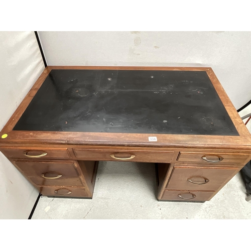 334 - VINTAGE MAHOGANY TWIN PEDESTAL OFFICE DESK WITH 7 DRAWERS H31