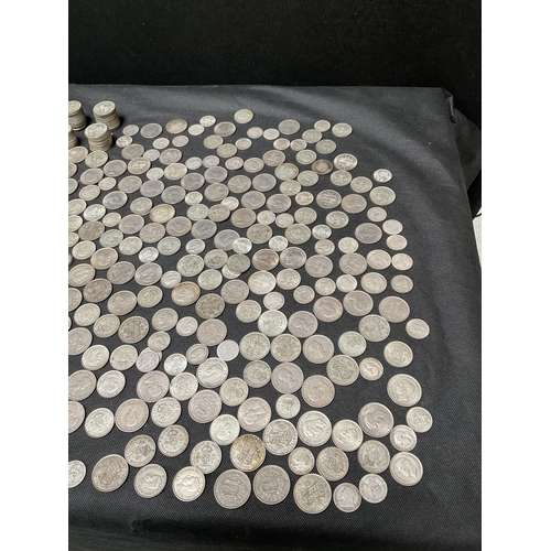 171 - LARGE QTY OF SILVER & CUPRO 60 TO HALF A CROWN COINAGE ETC TOTAL WEIGHT 7.8KG