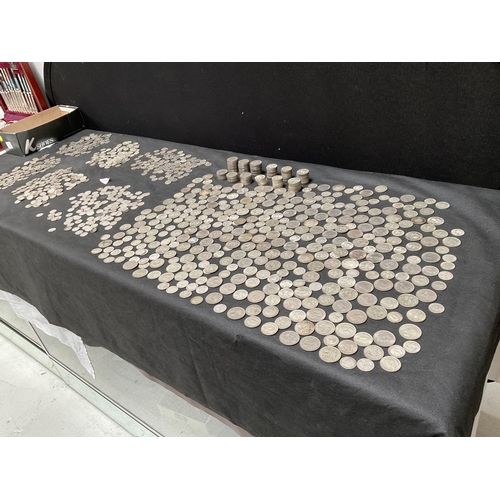 171 - LARGE QTY OF SILVER & CUPRO 60 TO HALF A CROWN COINAGE ETC TOTAL WEIGHT 7.8KG