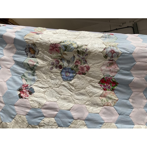 176 - VINTAGE PATCHWORK QUILT