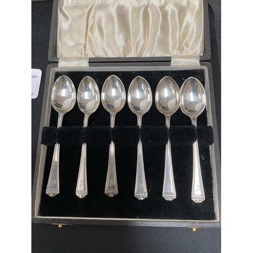 192 - CASED SET OF 6 HALLMARK SILVER TEASPOONS, CONTINENTAL SILVER PILL BOXM 3 HALLMARK SILVER SPOONS