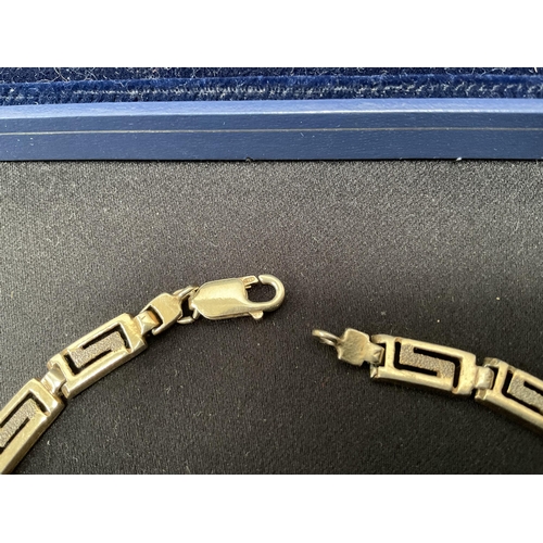 199 - VINTAGE SILVER GILT LADIES PANEL NECKLACE WITH STYLISED GREEK KEY DECORATION WEIGHT 30G