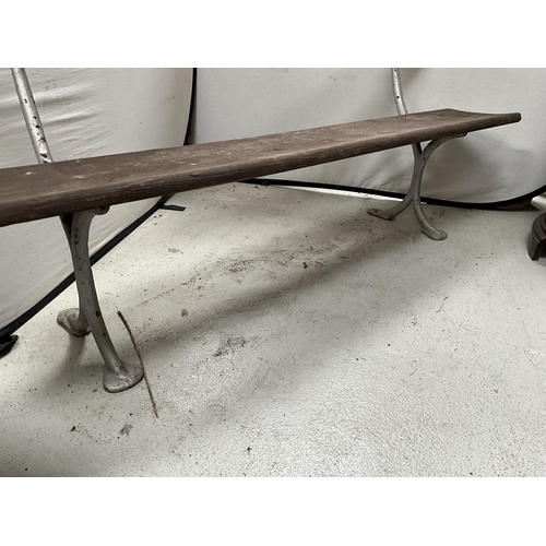 376 - LARGE GARDEN BENCH WITH CAST IRON LEGS H31