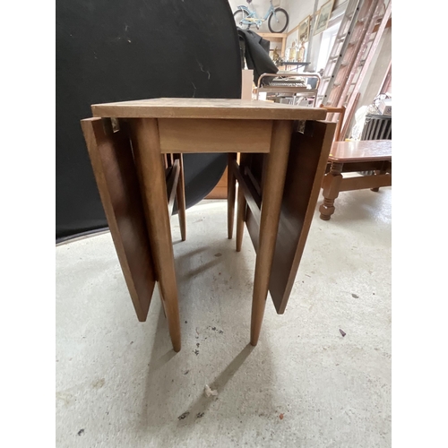 397 - RETRO DROP LEAF DINING TABLE H29