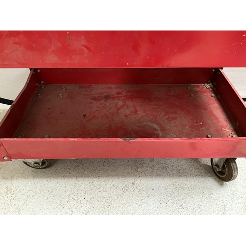 399 - METAL WORKSHOP TOOL TROLLEY H31